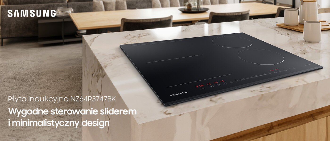 Płyta indukcyjna Samsung na marmurowym blacie - Media Expert Na marmurowym blacie kuchennym znajduje się czarna płyta indukcyjna z widocznymi polami grzewczymi i panelem dotykowym. Tekst na obrazie: \'Płyta indukcyjna NZ64R3747BK Wygodne sterowanie sliderem i minimalistyczny design\'.