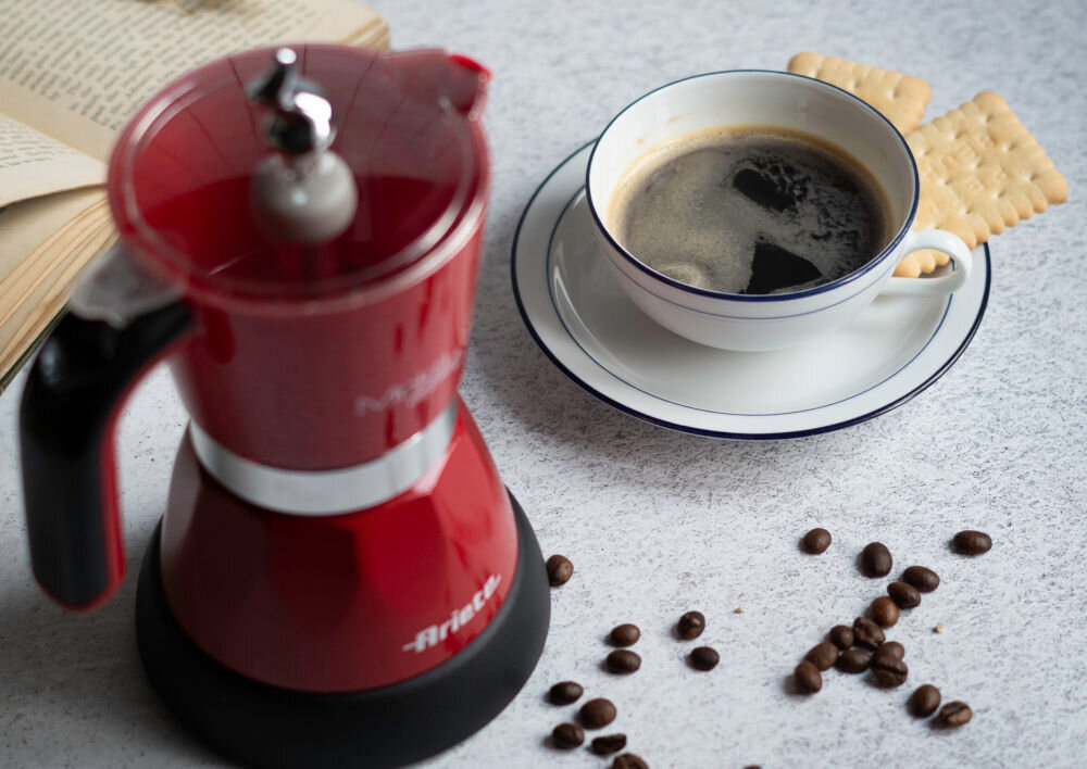 Kawiarka ARIETE Mokina 1358/16 Czerwony 100 ml Ciepło na długo System podtrzymywania temperatury czas kawa Automatyczny wyłącznik ochrona sygnalizuje zakończenie pracy