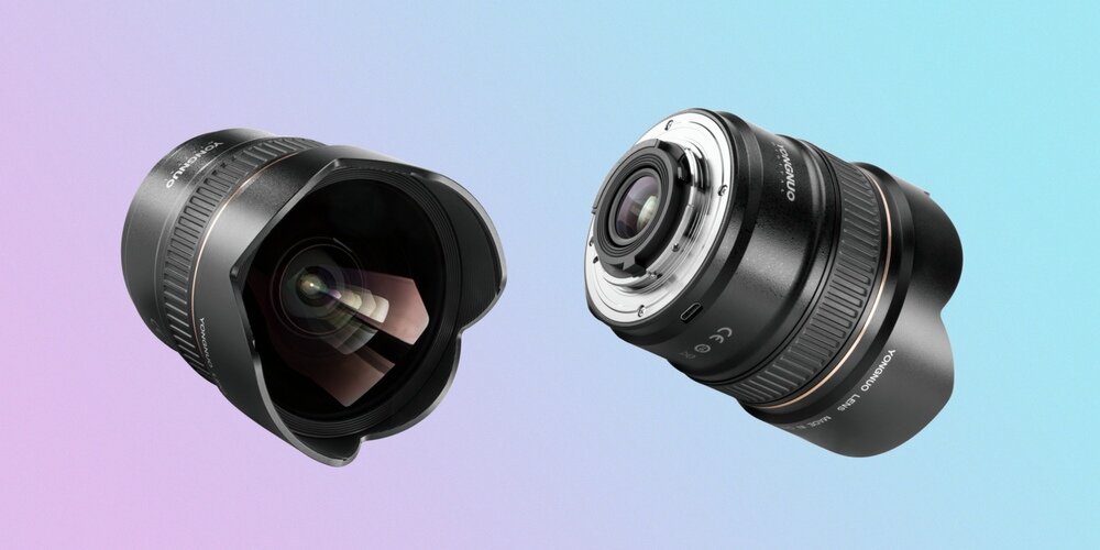 Obiektyw Yongnuo YN 14 mm f/2,8 do Nikon F przedstawiony z perspektywy styków oraz z boku aktualizacja oprogramowania obiektywu 