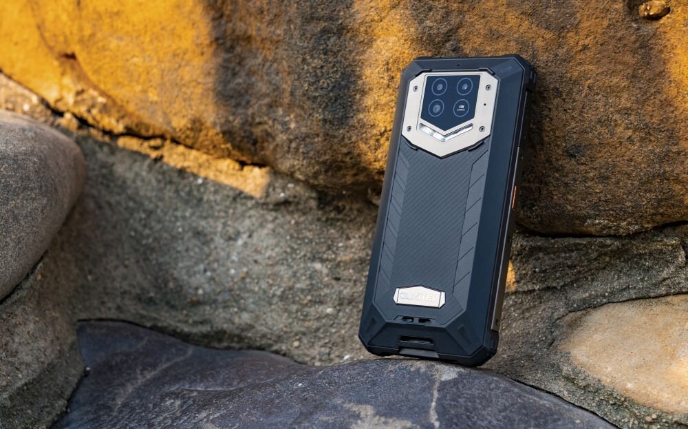 Smartfon OUKITEL WP15  ekran bateria aparat procesor ram pamięć pojemność rozdzielczość zdjęcia filmy opis dane cechy blokady system łączność wifi bluetooth obudowa szkło odporność porty muzyka transfer sieć przekątna matryca waga czujniki