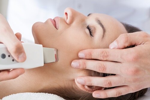 Peeling kawitacyjny – efekty zabiegów w domu