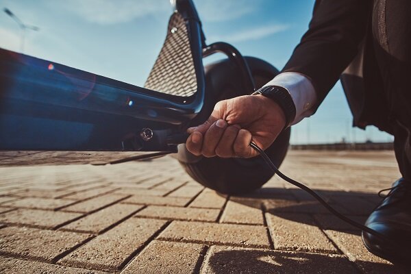 Jak dbać o hulajnogę elektryczną