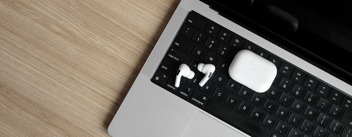 AirPods Pro do 30 h pracy