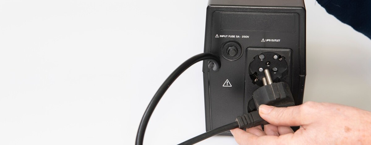 Zasilacz UPS 500 W