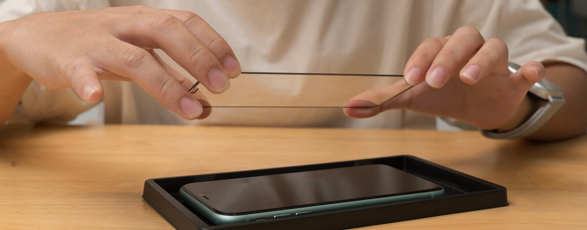 Szkło hartowane 0.3 mm grubości