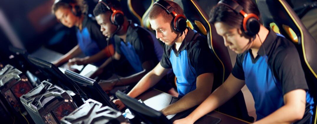 UPS APC Back-UPS Pro Gaming - zasilacz dla graczy