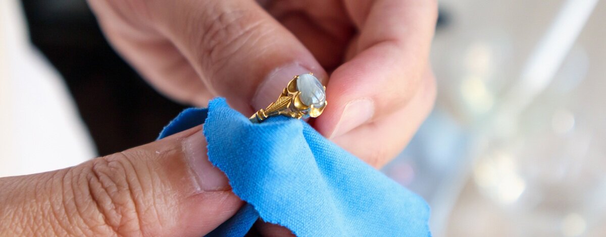 złoty pierścionek 585