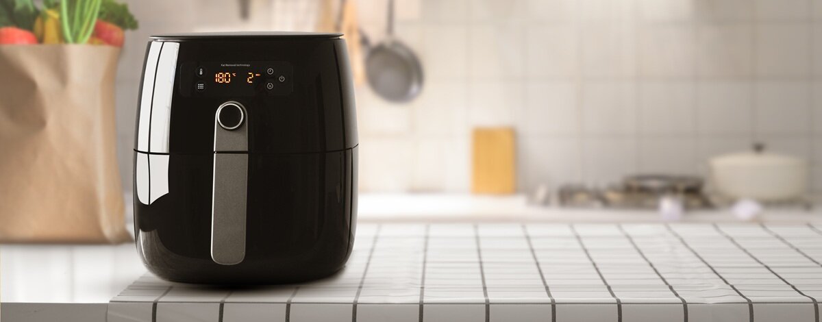 Jak działa Air Fryer? Jak gotować w frytkownicy beztłuszczowej?