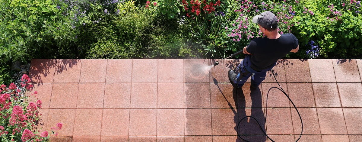 Jak działa myjka ciśnieniowa? Wszystko, co musisz wiedzieć