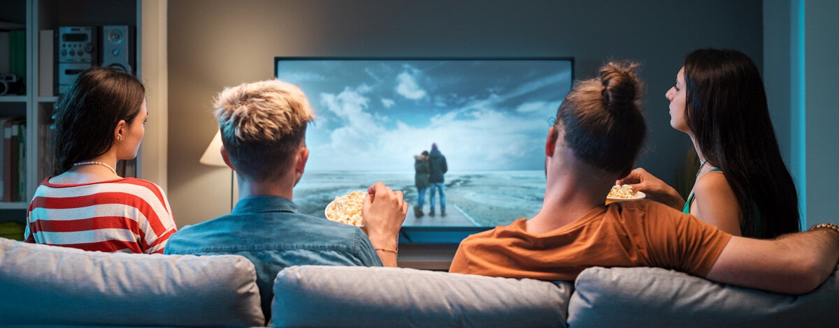Jak działa telewizja online? Czy można oglądać ją na telewizorze?