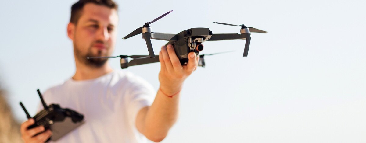 Dron 4K (3840 x 2160)