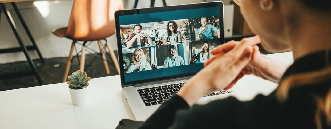 Jak włączyć kamerę w laptopie?