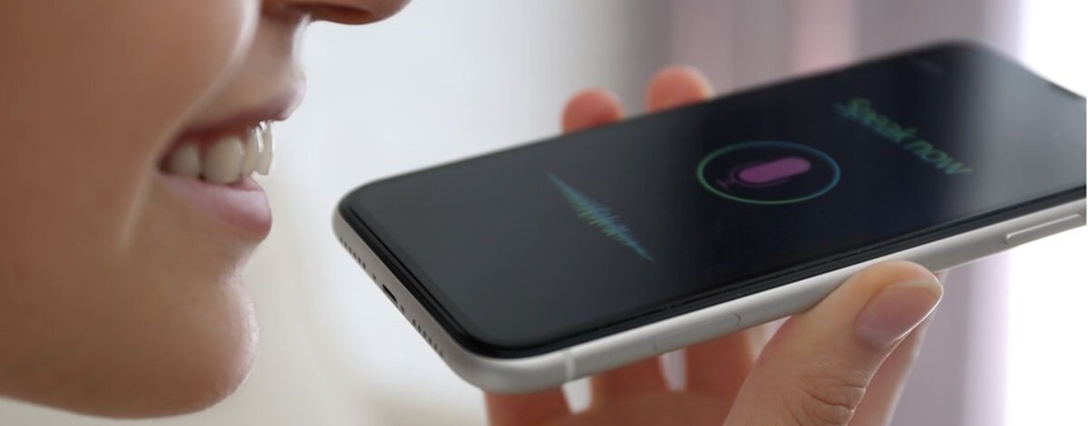 srebrny iphone