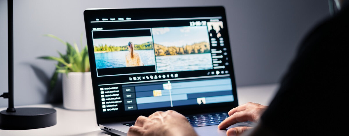 Laptop z dyskiem SSD NVMe.