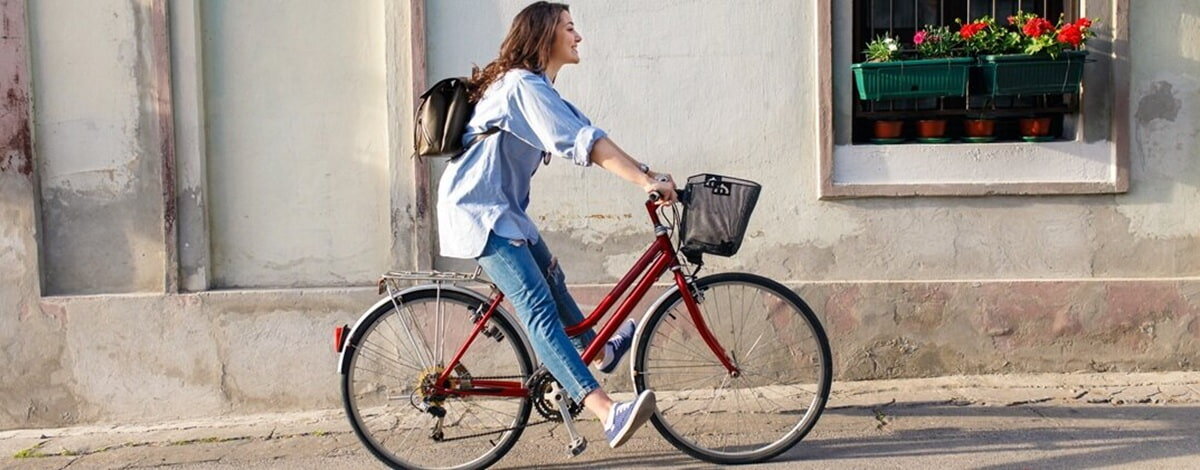 Jaki rower dla kobiety wybrać? Na co zwrócić uwagę?