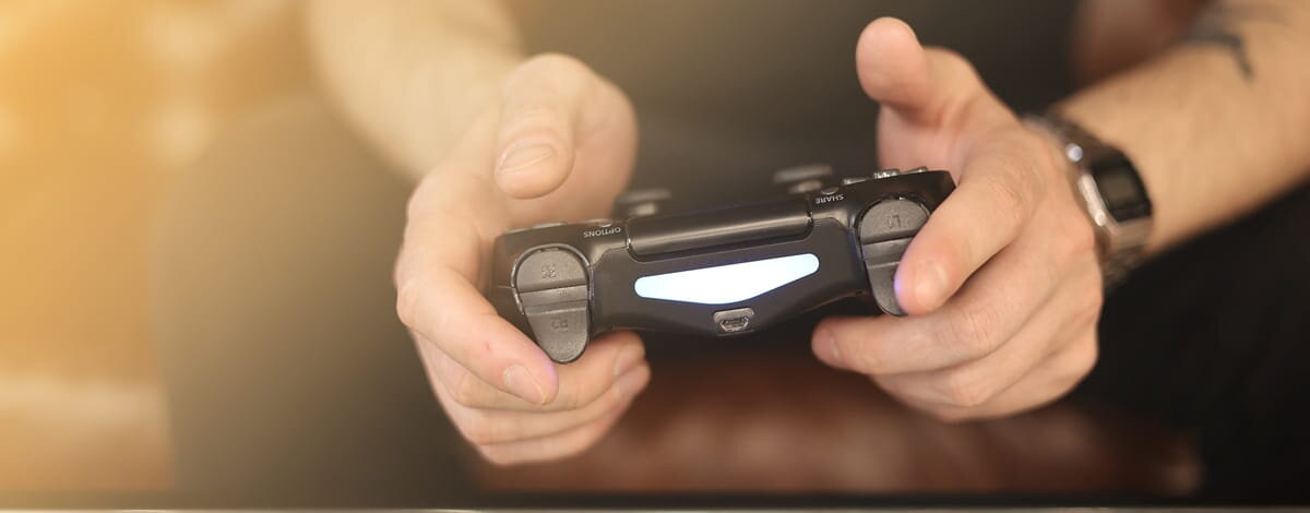 fajne gry na ps4 pad ps4 dualshock