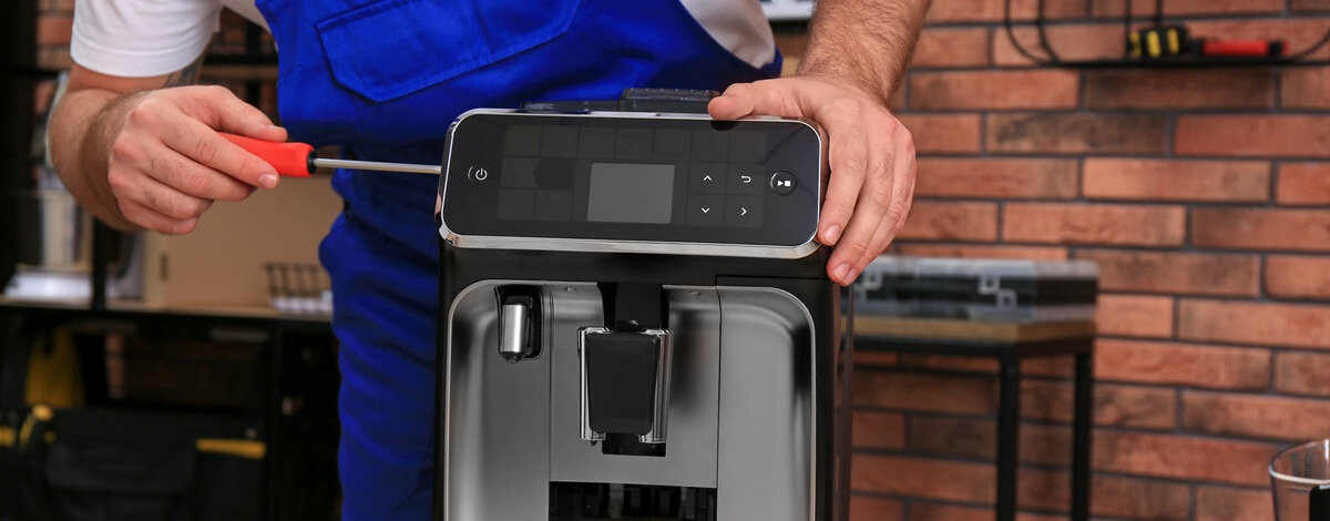 Naprawa ekspresów do kawy – najczęstsze awarie i rozwiązania problemu