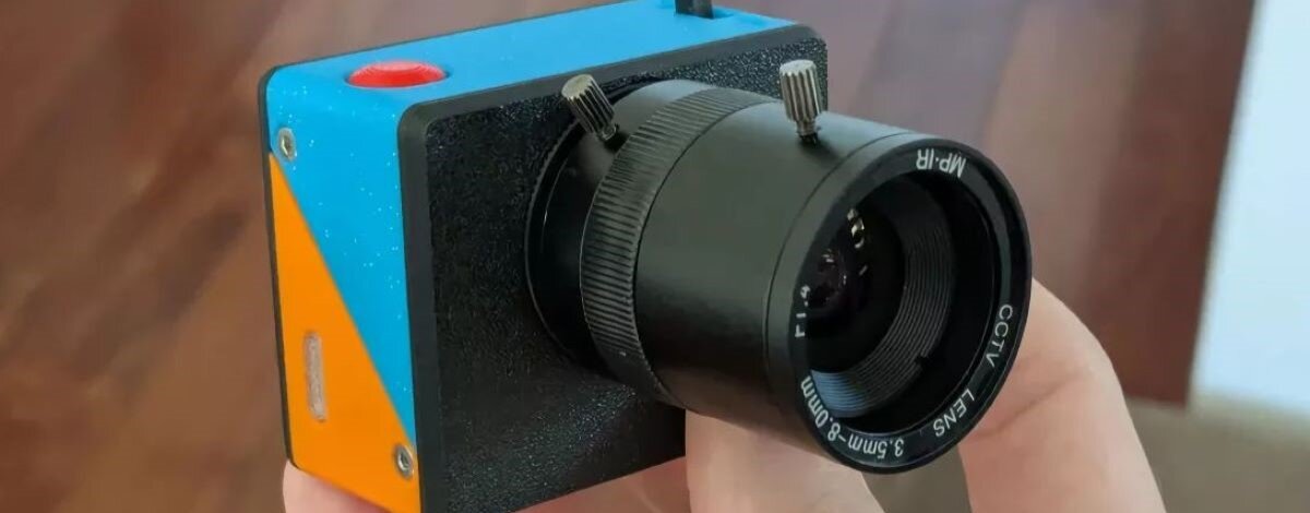 Zbudował aparat z rozebranej myszy. Efekt? 30×30 pikseli i zachwyt internetu