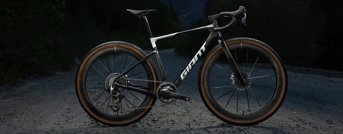 „Ten rower zmienia wszystko, co tylko możliwe”. Gravel Giant Revolt Advanced SL ma specjalną konstrukcję Gravel Giant