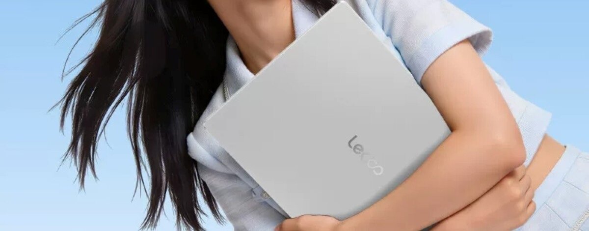 Waży mniej niż butelka wody, a kosztuje znacznie mniej niż można się spodziewać. Lenovo zaskoczyło nowym laptopem