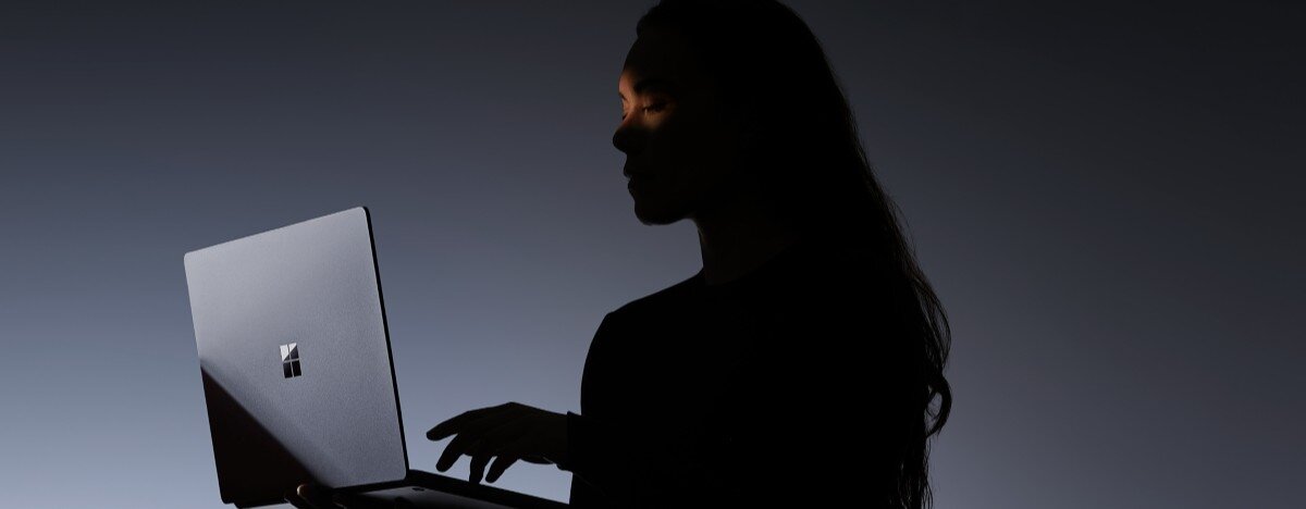 Microsoft Surface Laptop Ultra. Najmocniejszy Surface w historii celuje w segment premium Microsoft właśnie pokazał laptopa, którego Apple może nie chcieć lekceważyć