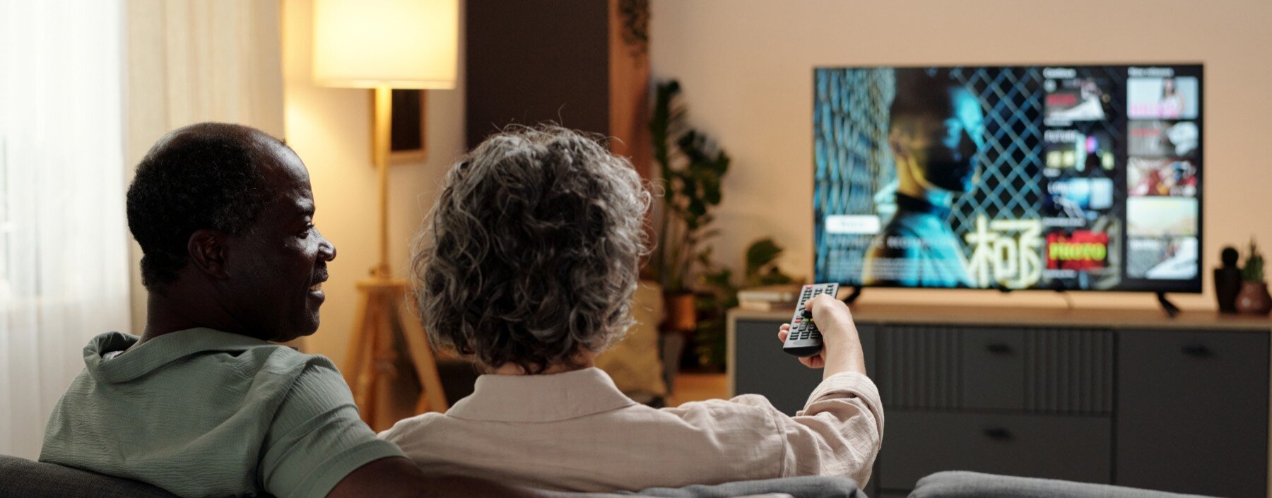 Netflix wprowadza płatności BLIK w Polsce. Abonament opłacisz bez podawania danych swojej karty Netflix wreszcie dodaje BLIK. Ta zmiana ucieszy osoby bez karty płatniczej