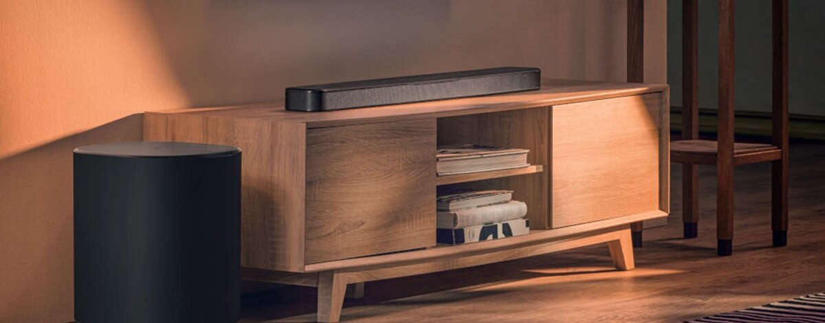 Nowe soundbary JBL o nietypowej konstrukcji. Elastyczna budowa to nie ekstrawagancja soundbary JBL