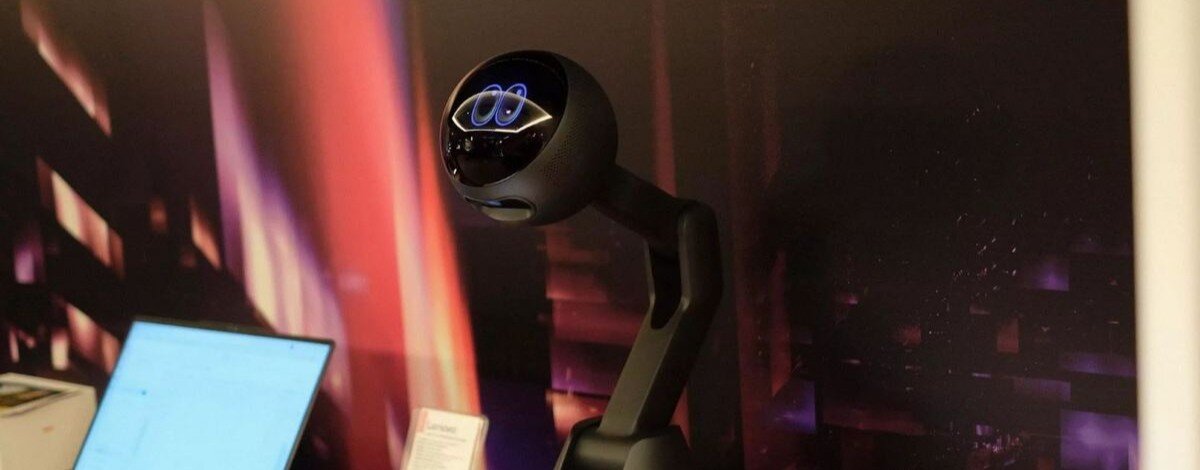 Cyfrowy towarzysz na Twoim biurku. Lenovo chce, by AI stało się częścią codziennej pracy Ten mały, słodki asystent AI może zmienić sposób, w jaki pracujesz każdego dnia