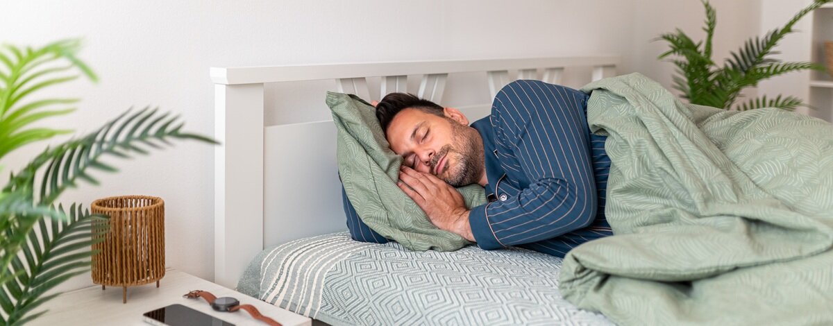 Plaster NEUSLeeP może rozwiązać wiele problemów. To urządzenie ma zapewniać znacznie lepszy sen Plaster NEUSLeeP