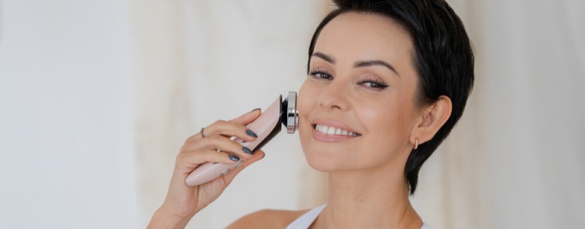 Wyglądają podobnie, ale potrafią zupełnie różne rzeczy. Który Beautifly Glossy wybrać?