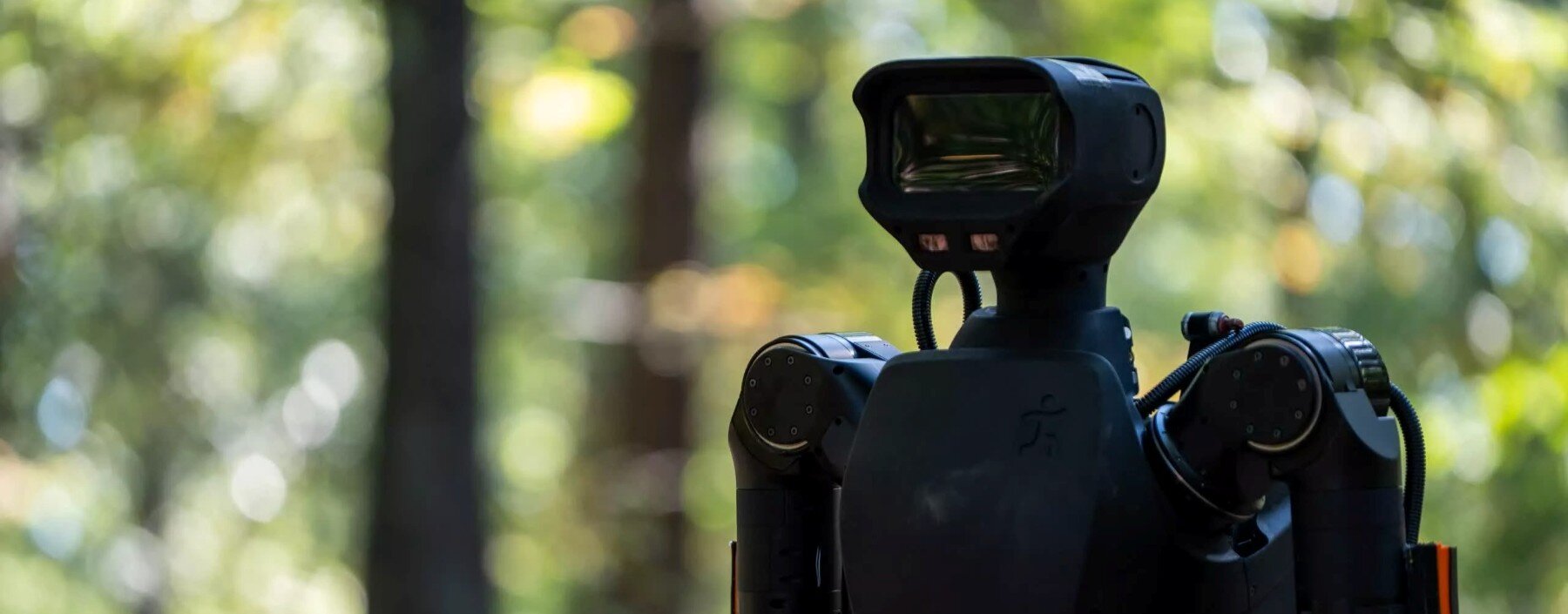 Armia USA chce humanoidalnych robotów na polu walki. Jeden z nich ma już ochronę balistyczną To już nie jest science fiction. Armia USA wybrała humanoidalnego robota do testów bojowych