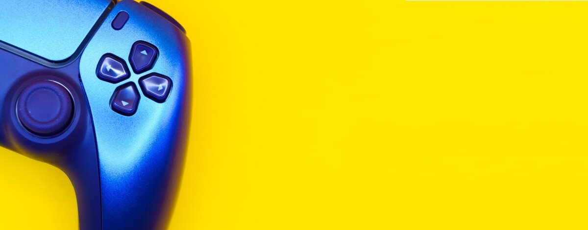 Gracze anulują PS Plus, a Sony odpowiada rabatami. W tle walka o gry na fizycznych nośnikach Sony spanikowało? Gracze rezygnują z PS Plus, a firma nagle rozdaje ogromne rabaty