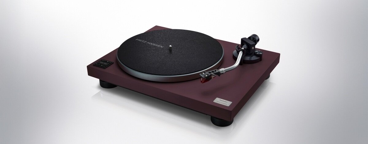 Ten gramofon Technicsa łączy dwie filozofie. To japońska dbałość o detale i skandynawska elegancja Gramofon Technics
