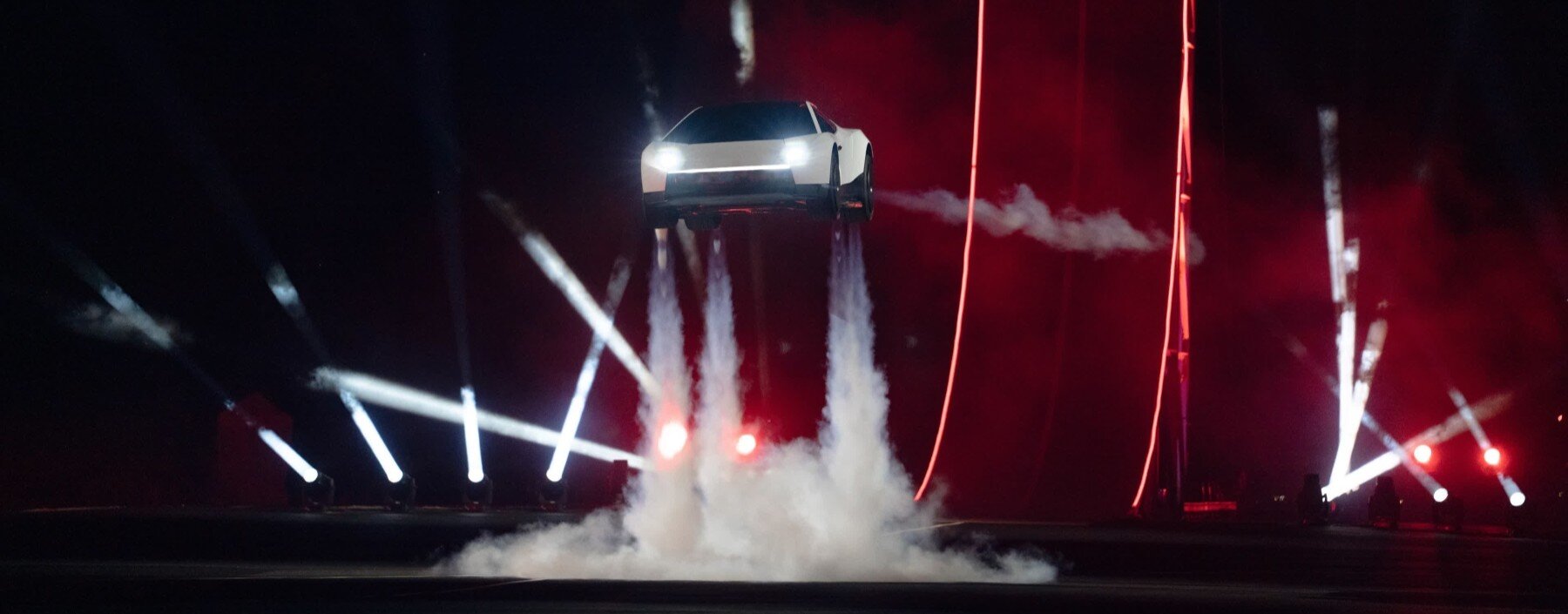 Tesla Roadster niczym DeLorean z Powrotu do przyszłości? Ten samochód może wzbić się w powietrze Tesla Roadster jak z Powrotu do przyszłości. Ten samochód ma wzbić się w powietrze
