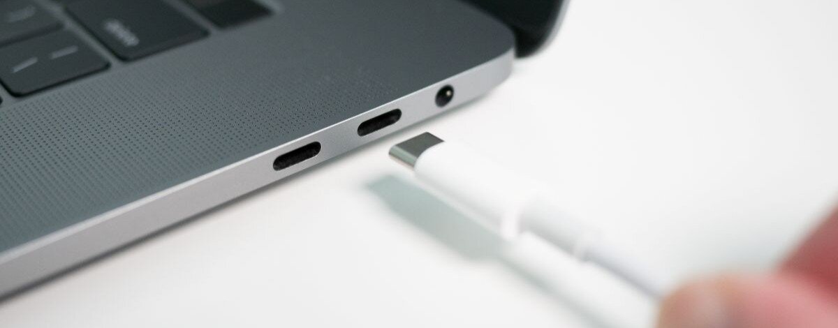 Unia Europejska wymusza USB-C w laptopach. Koniec z autorskimi ładowarkami?