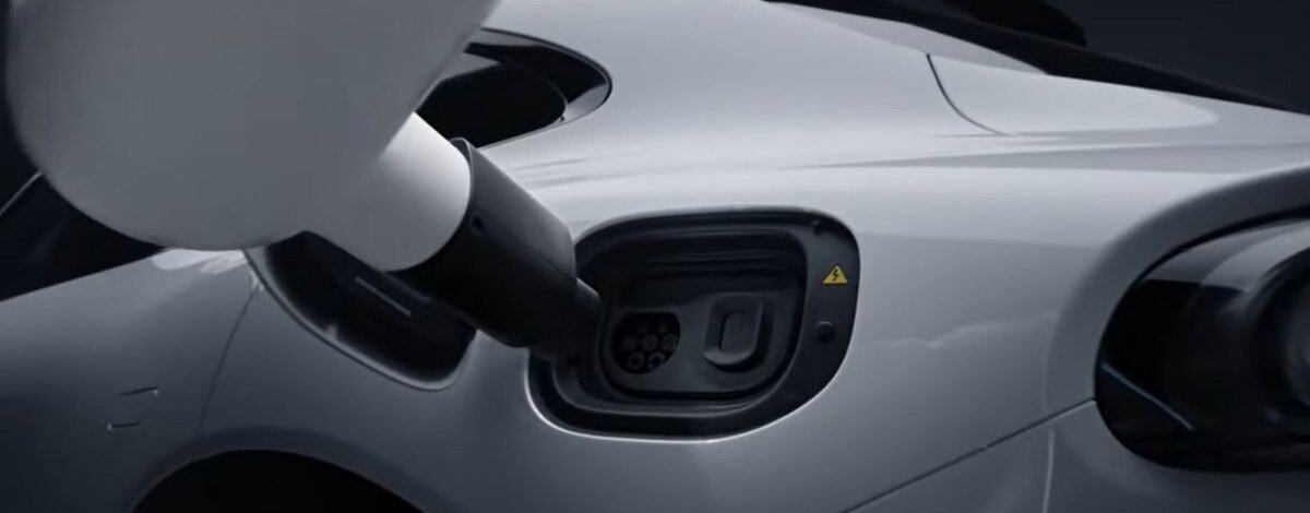 Koniec z kablami w dłoni? Xiaomi pokazuje futurystyczne ładowanie samochodów elektrycznych Xiaomi zrobiło to, czego Tesla nie zdołała przez lata. Ładowanie auta może wyglądać zupełnie inaczej