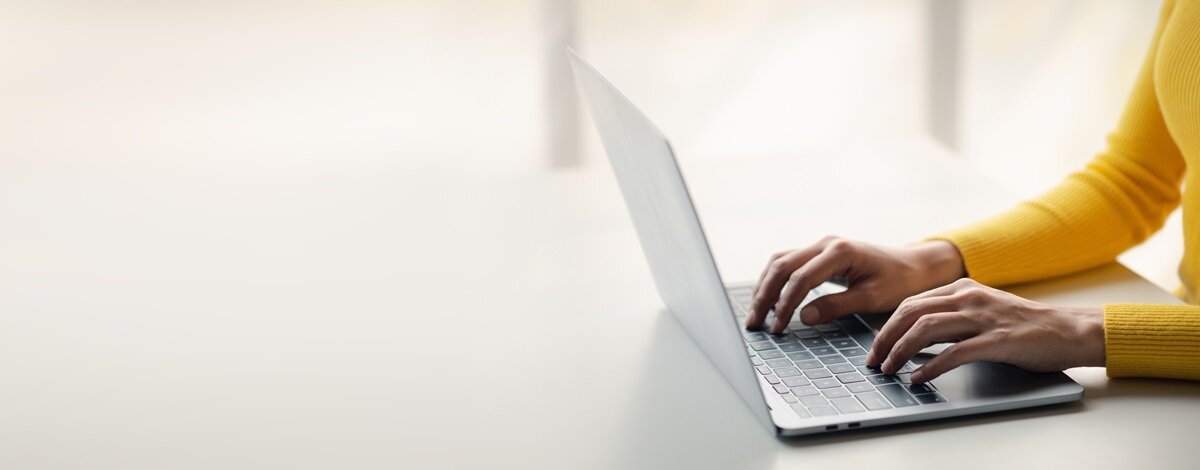 Fujitsu wraca do korzeni. Triumfalny powrót napędu optycznego w nowym laptopie laptop fujitsu