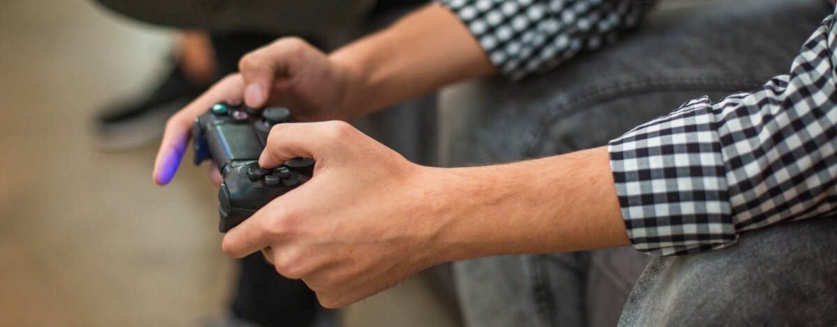 Sztuczna inteligencja ma pomagać w przechodzeniu gier. PlayStation już nad tym pracuje PlayStation