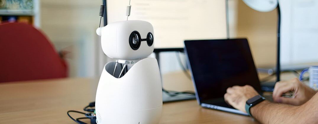 Reachy Mini - robot AI na Twoim biurku