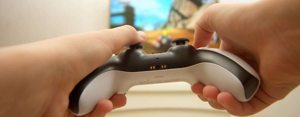 pad ps5 biały