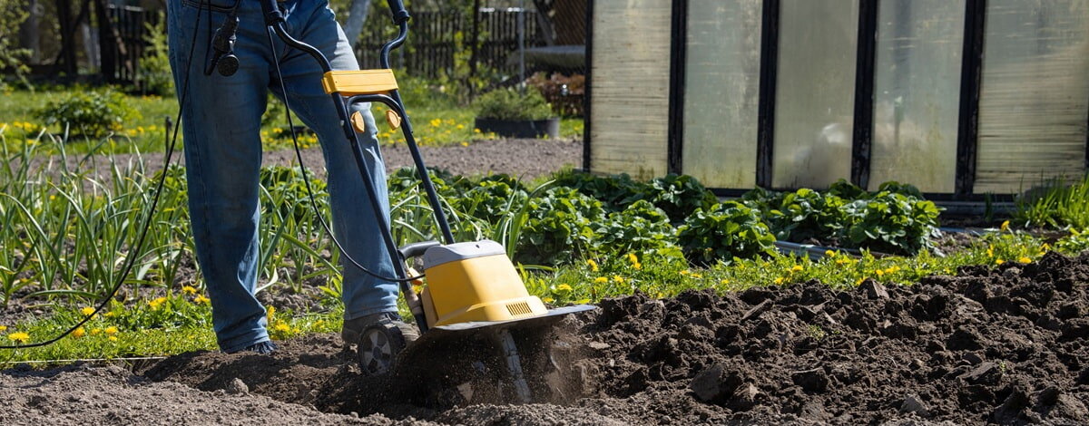 Glebogryzarka z mocą nominalną 2.7 kW