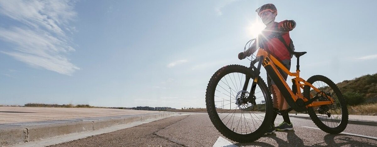 Rower elektryczny trekkingowy męski 28 cali