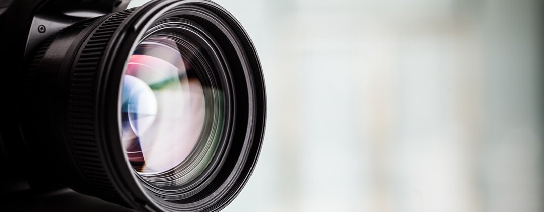 Rodzaje obiektywów fotograficznych – jaki obiektyw wybrać?