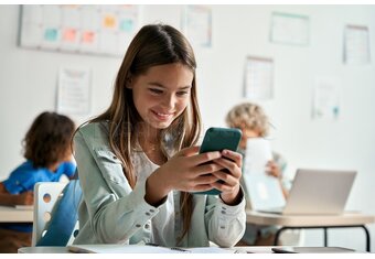 Telefon dla dziecka – ranking [TOP10]