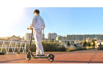 Hulajnoga elektryczna dla dzieci – ranking [TOP10]