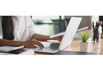 Laptop do 2500 zł - ranking [TOP10]