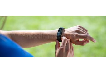 Najlepszy smartband – ranking 2024 [TOP10]