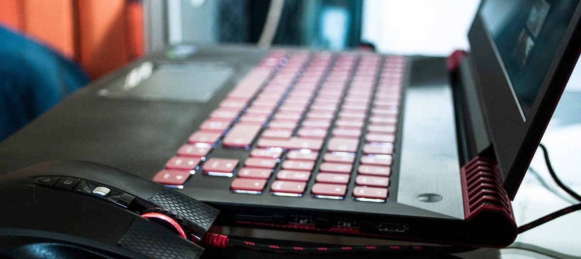 jak podłączyć xbox do laptopa Jak podłączyć Xbox do laptopa
