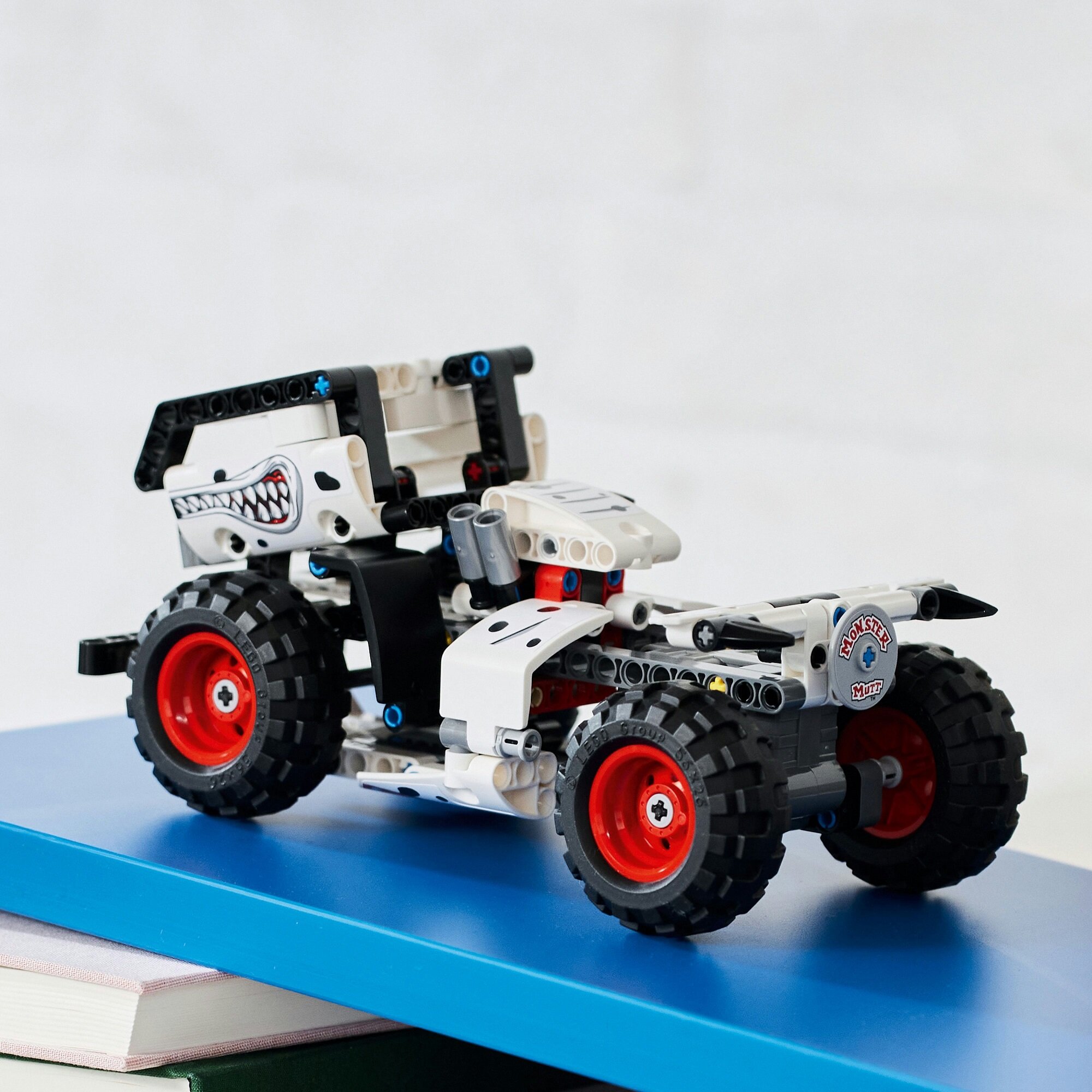 Livraison à domicile LEGO® Technic 42150 - Monster Jam™ Monster Mutt™