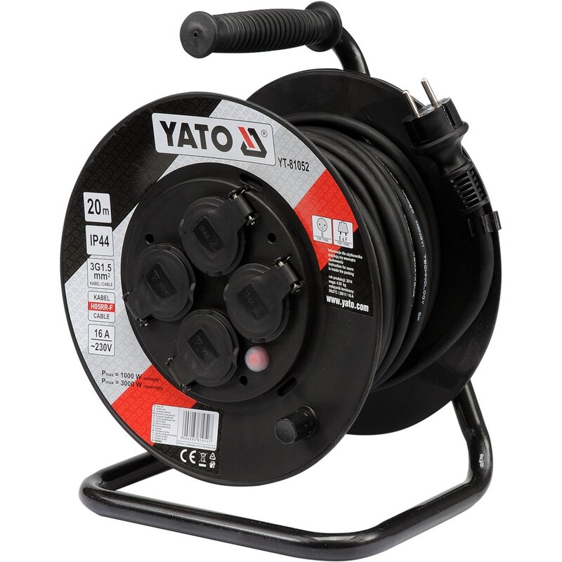 Przedłużacz YATO YT-81053 30 m Czarny